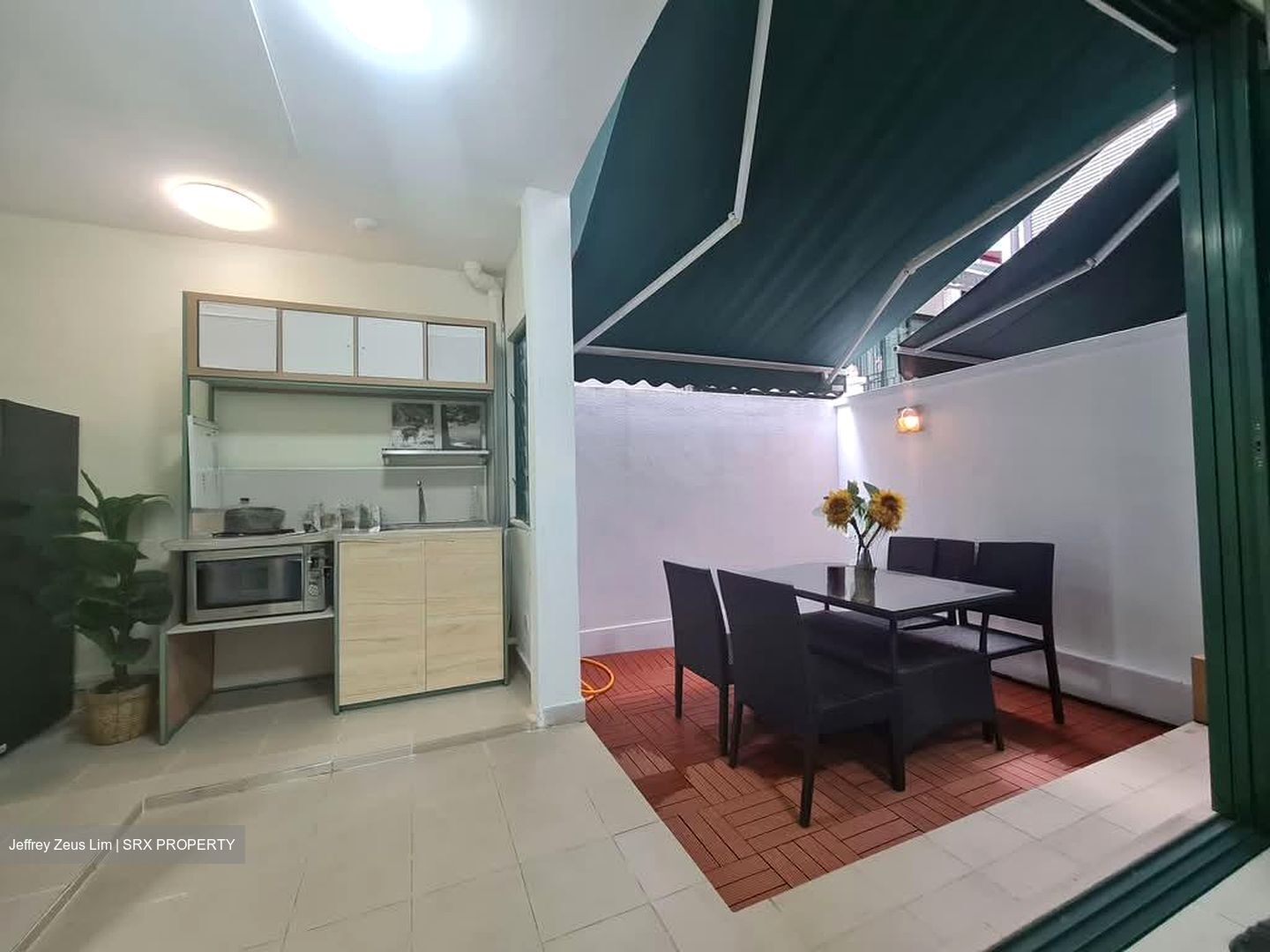 Dmanor (D16), Terrace #577097561